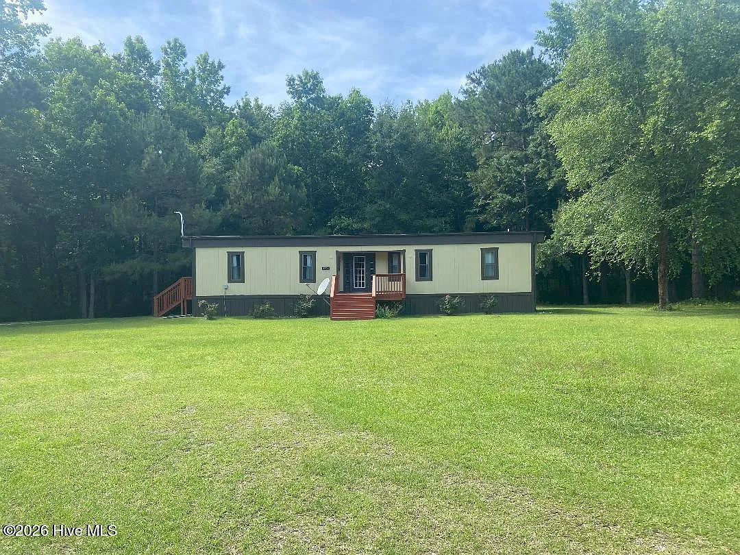2 bed, 1.5 bath, 1400 sqft, $1,725 — Photo 3