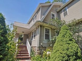 30 Baxter St, Worcester, MA 01602