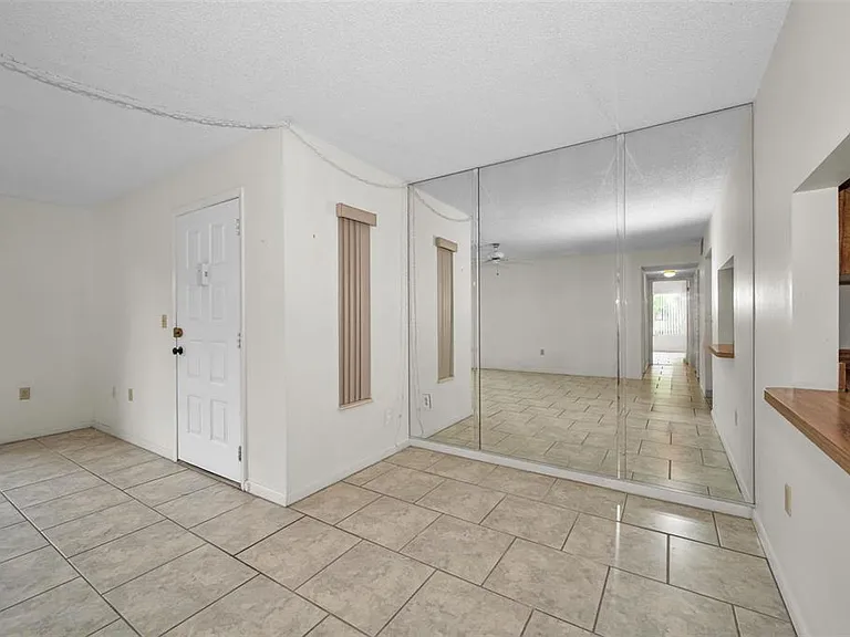 2687 Pine Ridge Way S #B2 — Photo 6
