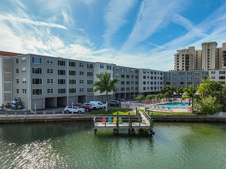 Sand Cove Apartments — Photo 26