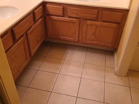 5th image of 8670 New Salem St Unit 109
