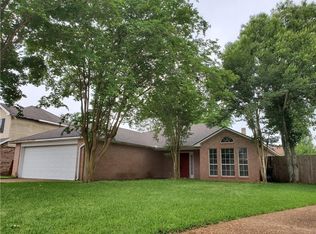 6036 Cambridge Dr, Alexandria, LA 71303