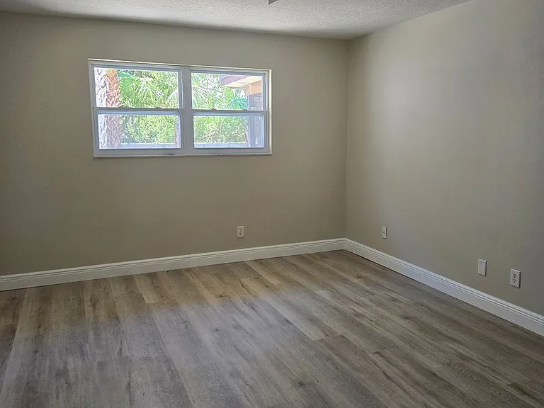 189 Seawind Dr — Photo 9