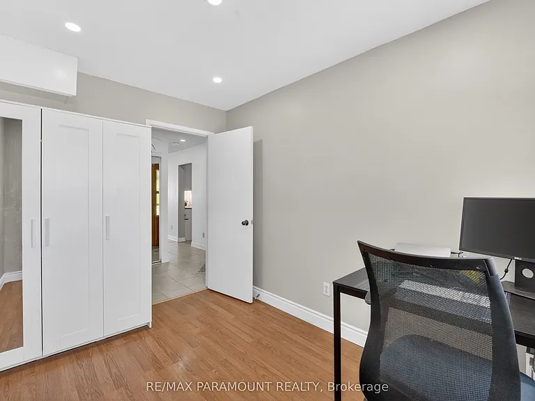 32 Fanshawe Dr — Photo 32