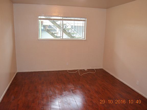 3rd image of 72 Garibaldi St #1