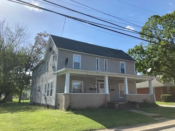 205 S Lafayette St, Newton, IL 62448