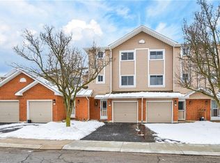 386 Highland Rd W #47, Stoney Creek, ON L8J3P9