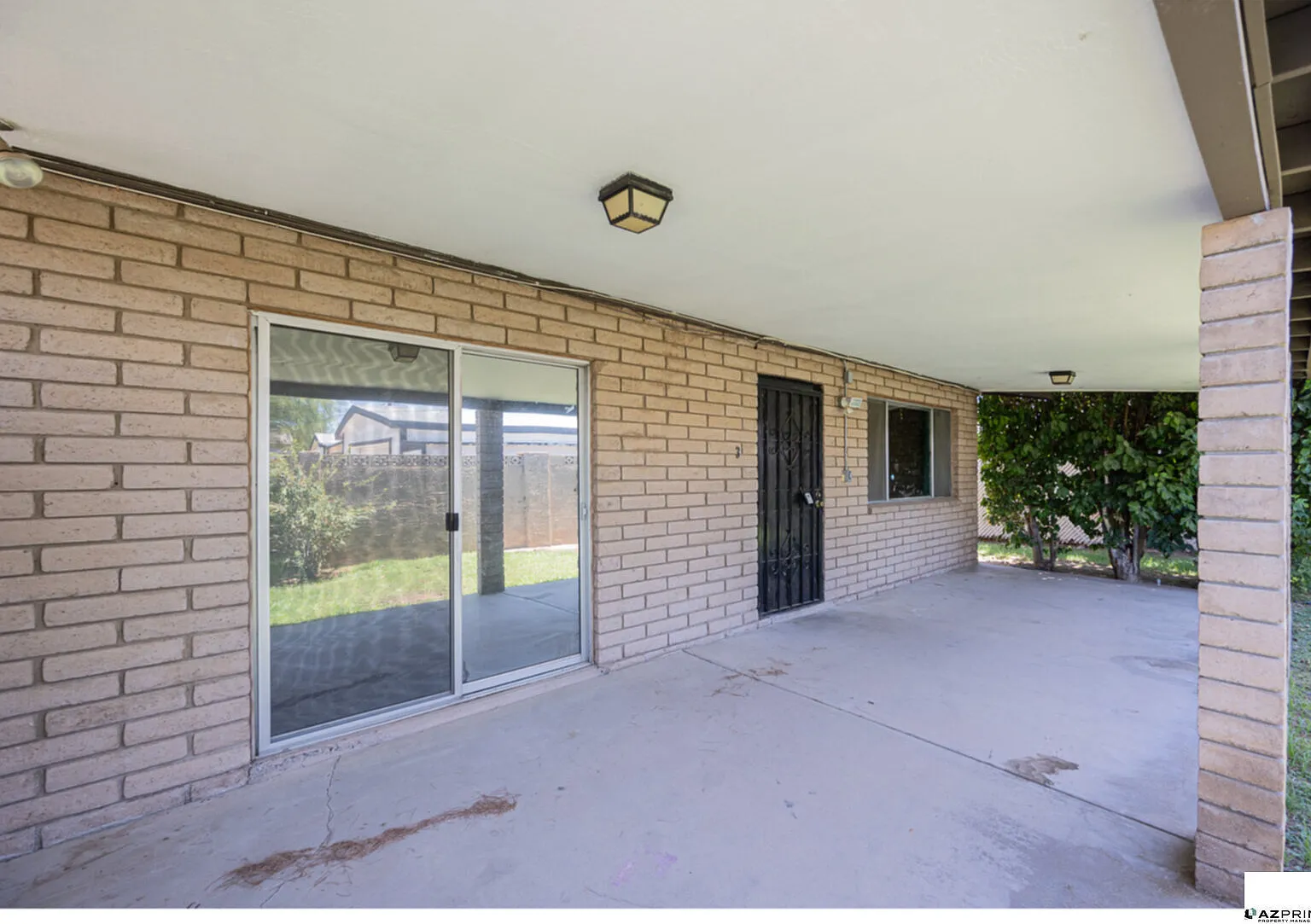 2 bed, 1.0 bath, 864 sqft, $1,195 — Photo 2