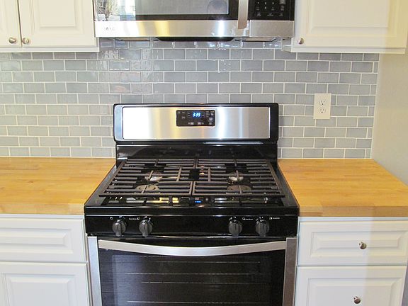 4th image of 281 S Washington Ave Unit 1