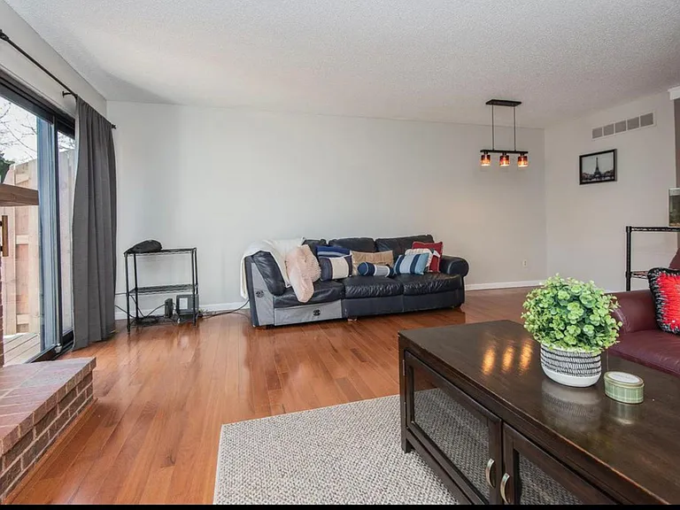 2032 Silent Spring Dr — Photo 7
