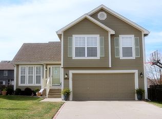 7506 N Lewis Ave, Kansas City, MO 64158