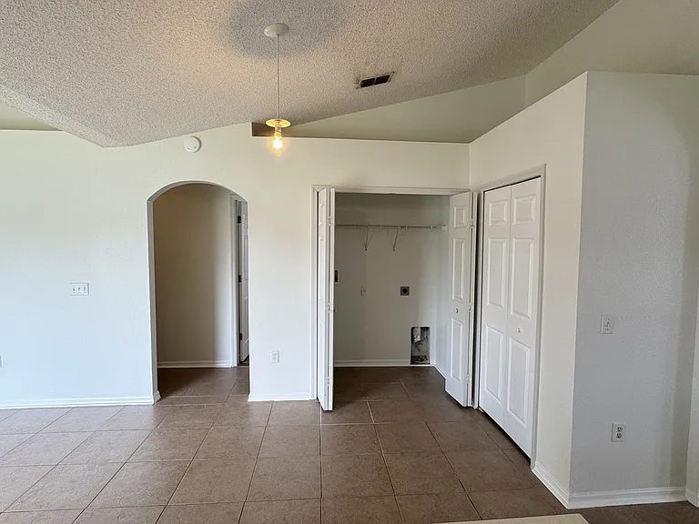 5190 Tanner Rd — Photo 8