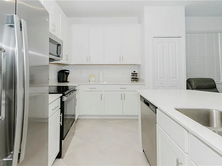 18461 Copperhead Ct N #431 — Photo 4