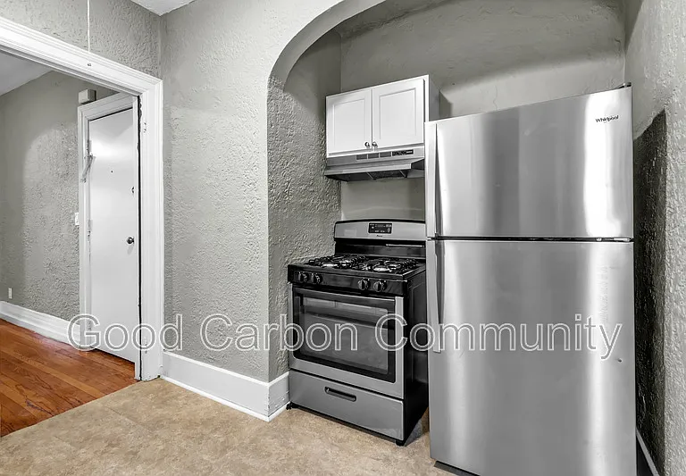 135 Elmwood Ave #7 — Photo 4