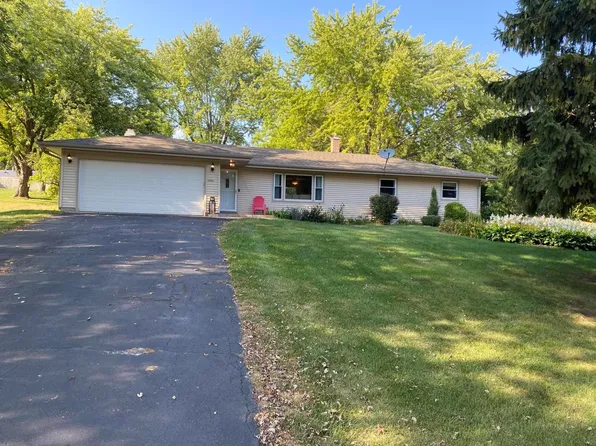 N65W28588 Hibritten Way, Hartland, WI 53029