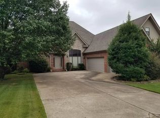 2021 Wellington Woods Dr, Little Rock, AR 72211