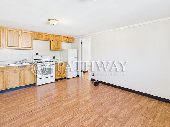 2nd image of 172 North St #11042455