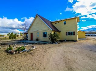 3865 Elsinore Rd, Phelan, CA 92371
