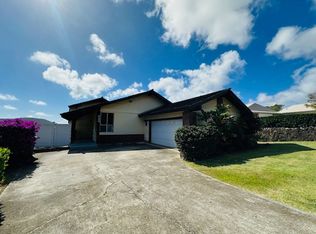 846 Kaahue St, Honolulu, HI 96825