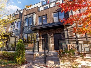 1155 Stroud Ln #3, Mississauga, ON L5J0B3