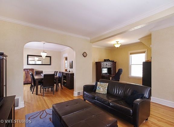 3rd image of 5220 N Latrobe Ave #1