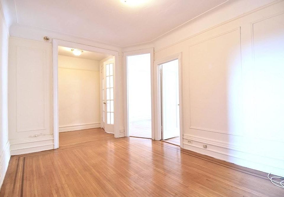 1st image of 256 Seaman Ave APT 3B