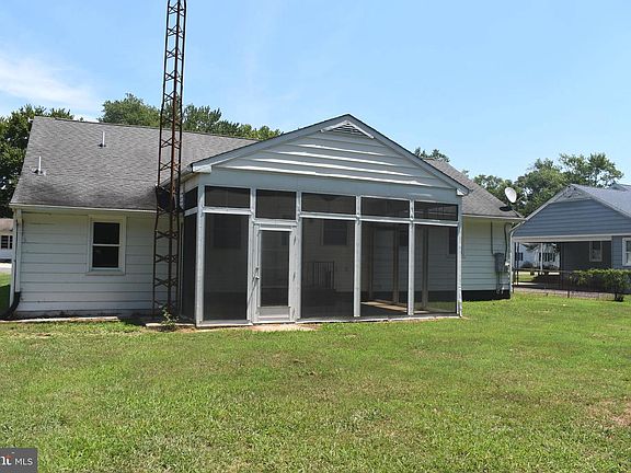 3rd image of 108 Richardson Dr