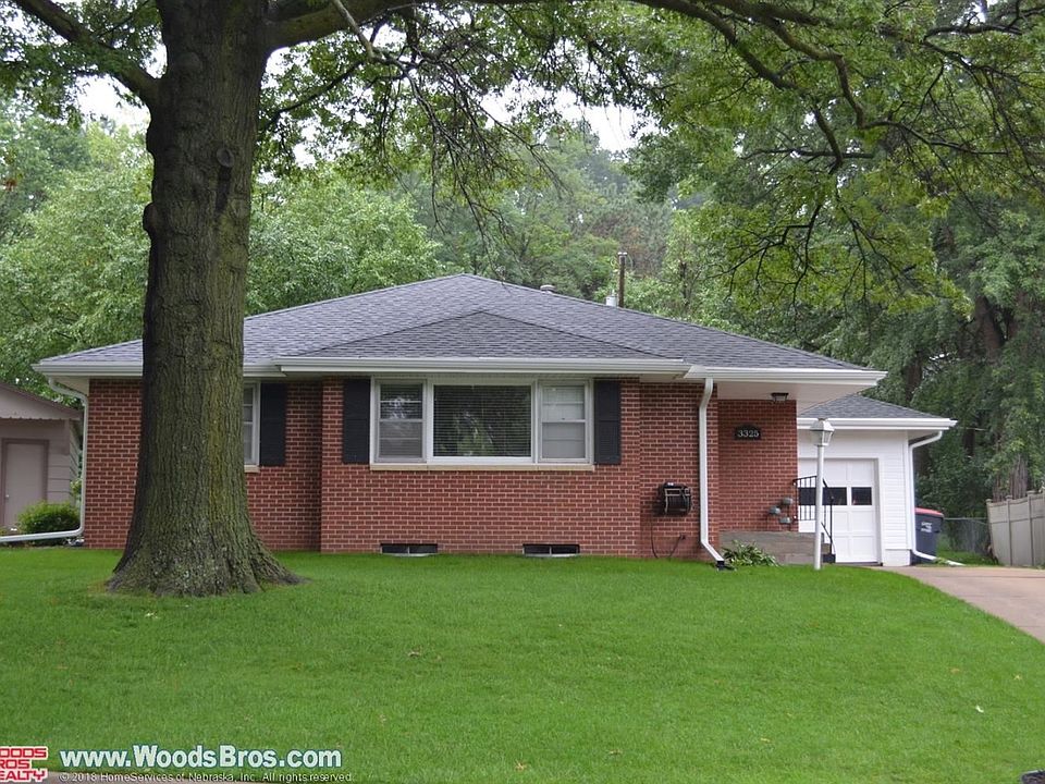 1st image of 3325 Curtis Dr