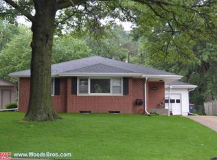 3325 Curtis Dr, Lincoln, NE 68506