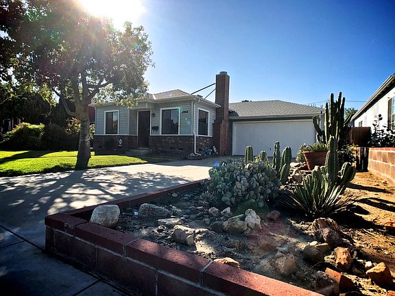 3rd image of 2908 W Chandler Blvd