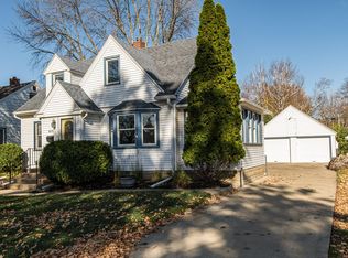 825 9th St NW, Rochester, MN 55901