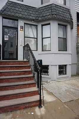 Rented by Rennit Inc. | media 49