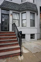 Rented by Rennit Inc.