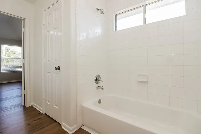 6814 Strathmore Place Ct — Photo 15