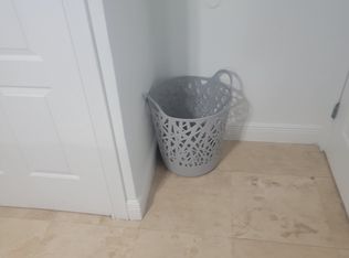 10711 SW 55th St, Miami, FL 33165