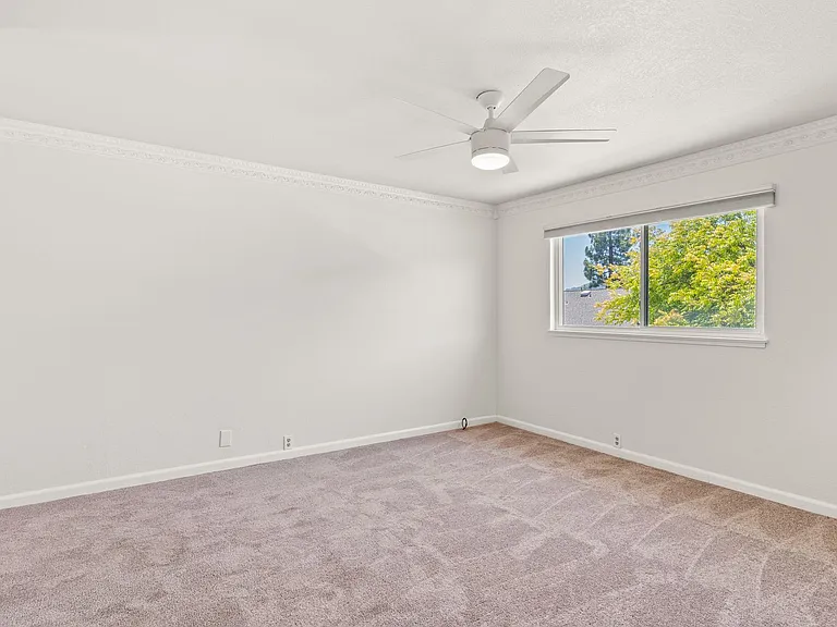 6923 Lassen St — Photo 17