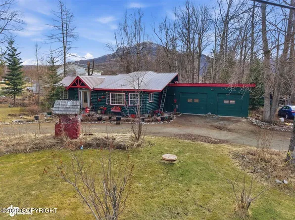 2011 N Eugene Dr, Palmer, AK 99645