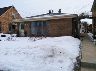 2421 W Layton Ave, Milwaukee, WI