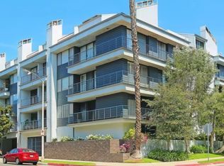 1120 Granville Ave APT 302, Los Angeles, CA 90049
