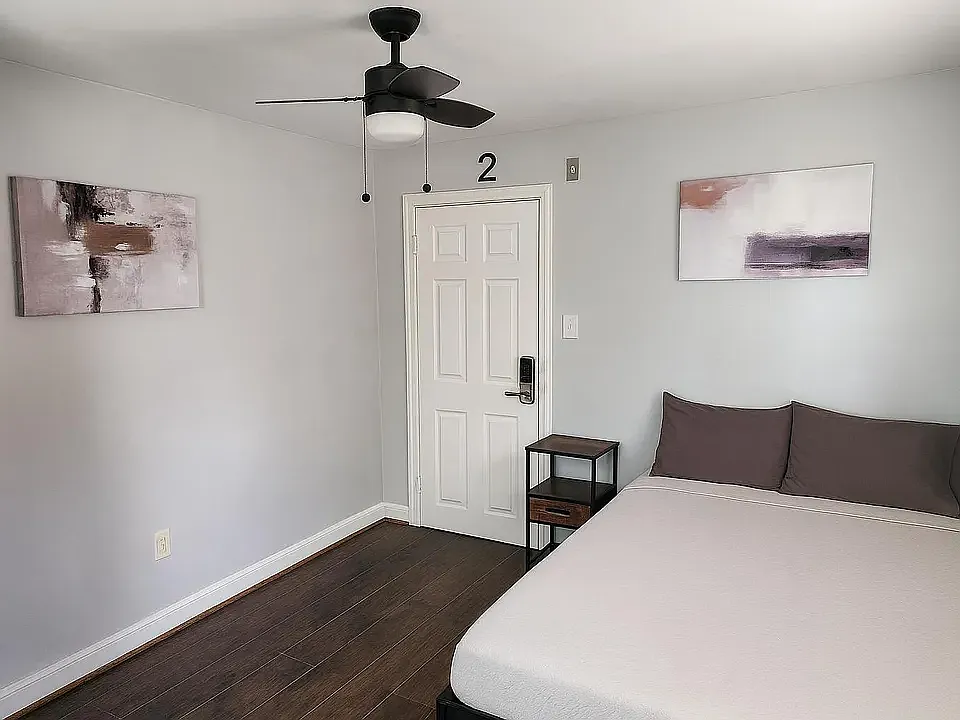 1 bed, 700 sqft, $700 — Photo 3