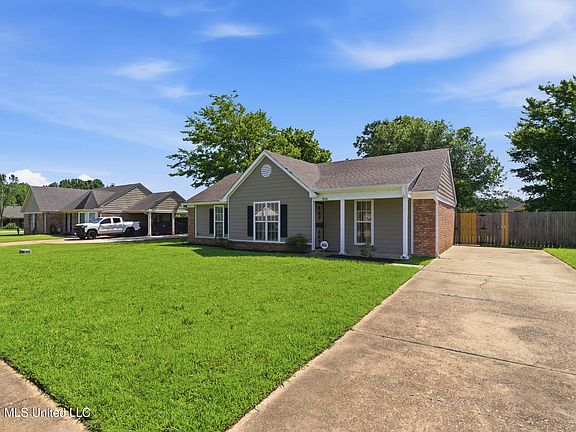 3rd image of 7446 Cliffwood Dr