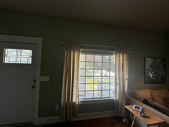 5th image of 128 32nd St W
