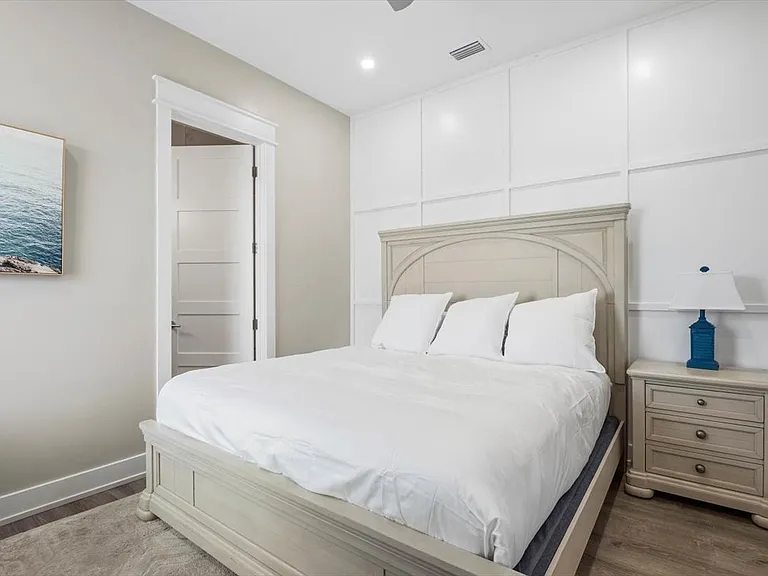 503 Albatross St — Photo 37