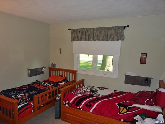 4th image of 2720 Daniels Ct