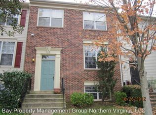 5843 Belcher Farm Dr, Centreville, VA 20120