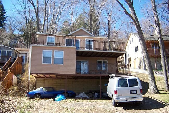 1st image of 15 Erica Ln