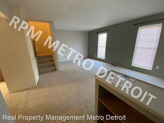 3rd image of 37375 Charter Oaks Blvd
