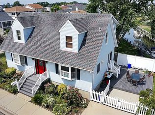 715 S Bayview Ave, Freeport, NY