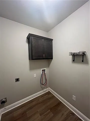 557 Claiborne Trails Dr — Photo 32