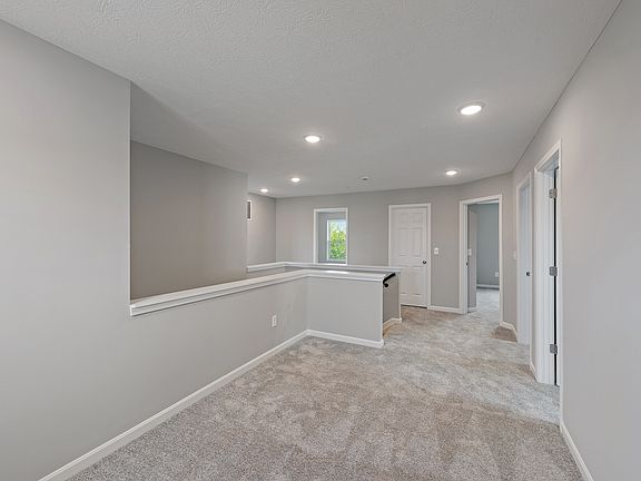 4th image of 5518 Pacific Crest Ln #9224